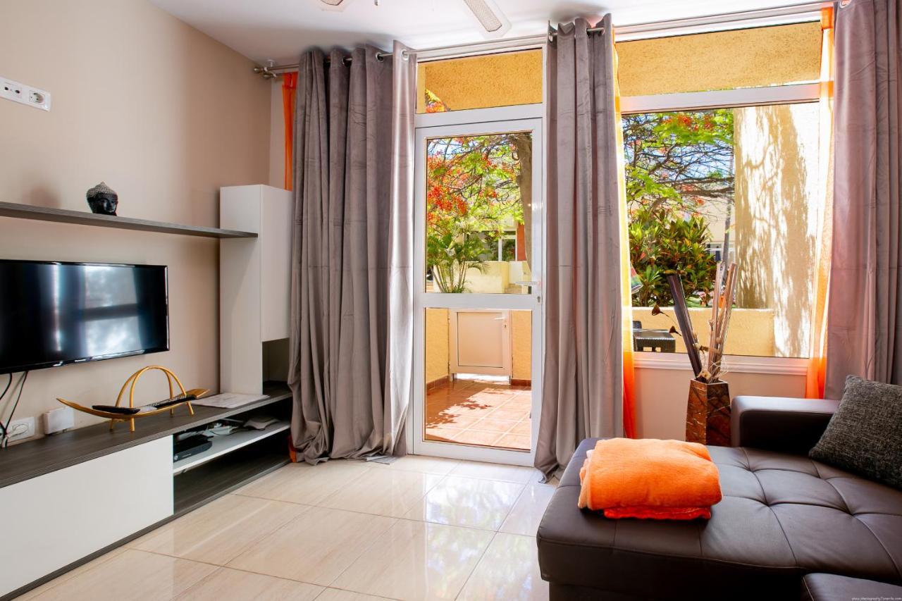 Bungalow Costa Adeje Cortijo 4-6 プラヤ・デ・ラス・アメリカス エクステリア 写真